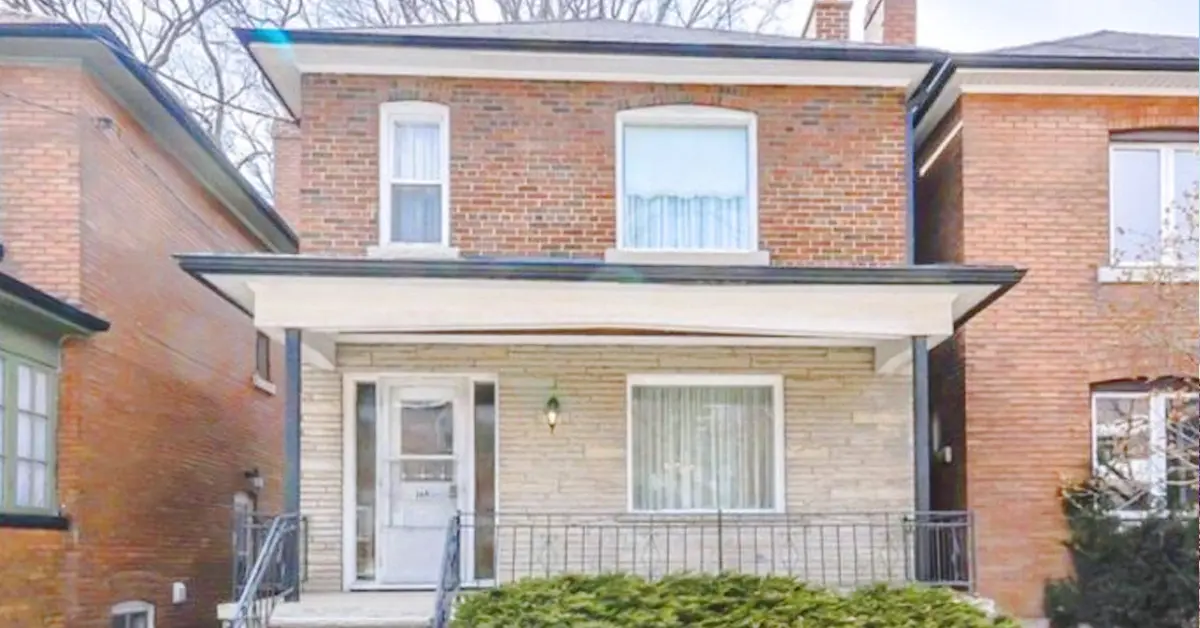 10 Imágenes del interior de la casa que una mujer de 96 años ha puesto a la venta tras no tocar nada en más de 72 años