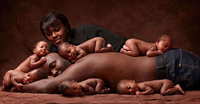 Los sextillizos McGhee se hicieron virales con esta Fotografia banner