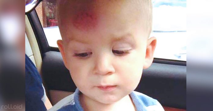 Una mujer provoca un revuelo después de que se cayese su hijo 2 madre enfurecida desconocida dice que la ignore